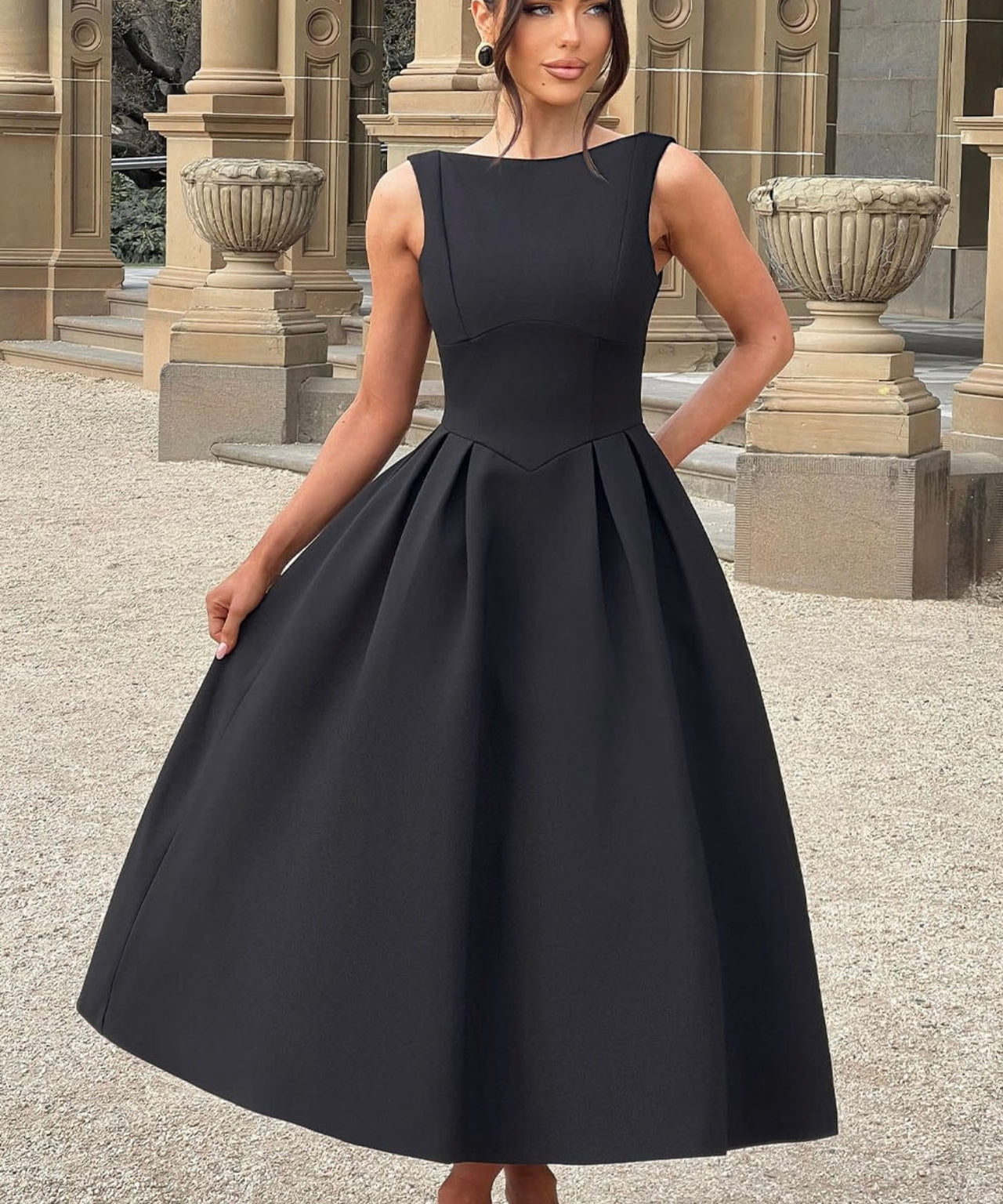 Elegant Backless Satin Dress - Image 3